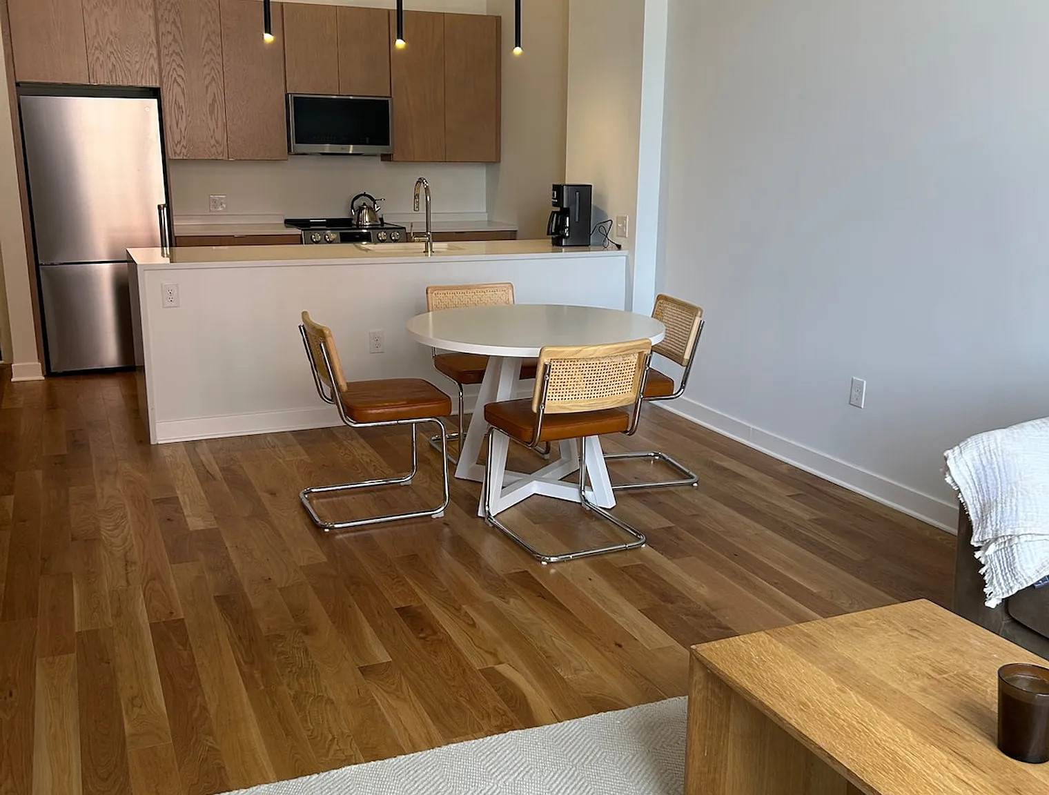 1 bed, 1.5 bath, $4,285 — Photo 4