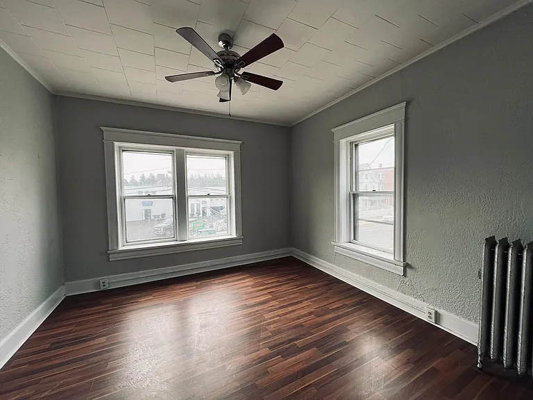 1475 Dwight St #2L — Photo 10