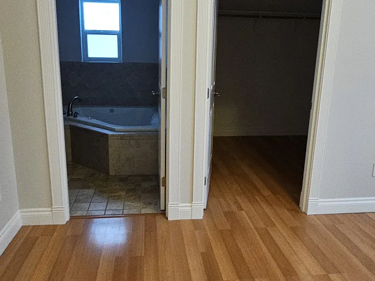 1480 S Kittiwake St — Photo 8