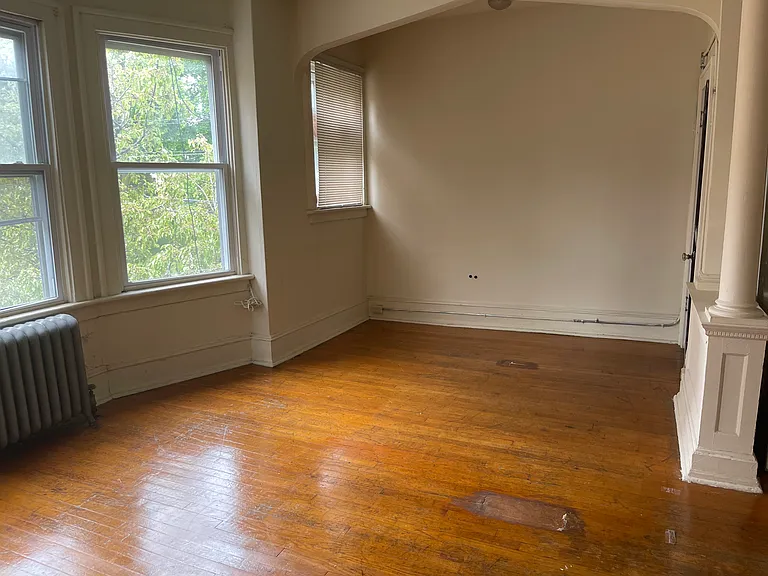 203 Penn St #2 — Photo 4