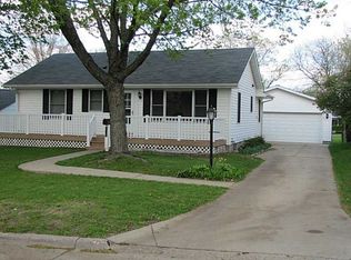 676 26th St SE, Cedar Rapids, IA 52403
