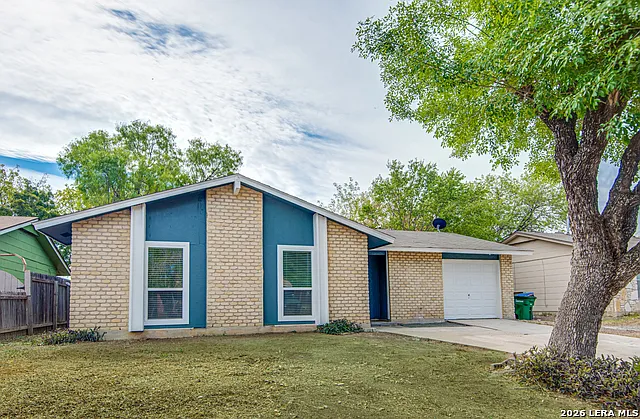 5230 Village Row — Photo 4