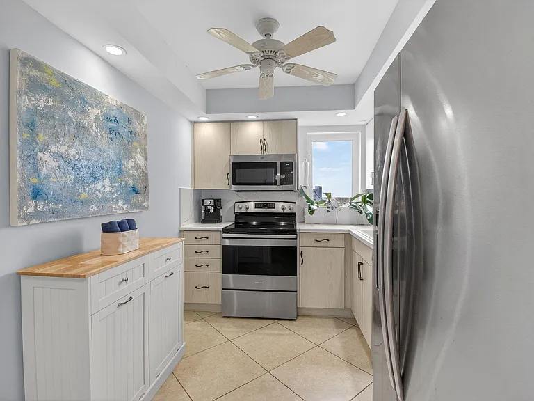 3215 S Ocean Blvd #702 — Photo 26