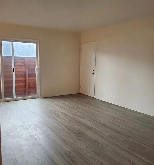 3734 Vinton Ave #8 — Photo 2