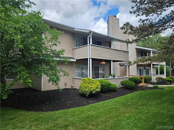 306 Sundown Trl APT 5G, Buffalo, NY 14221