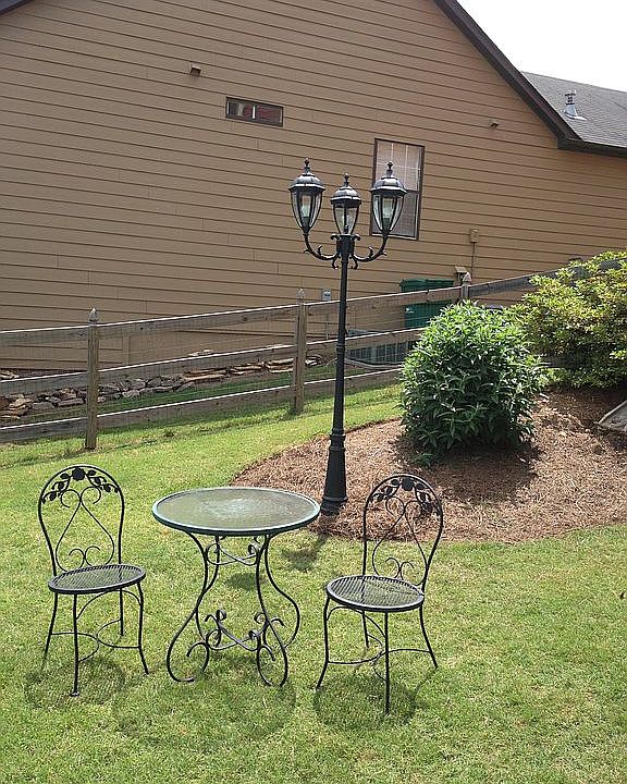 2nd image of 325 Spring Hill Dr