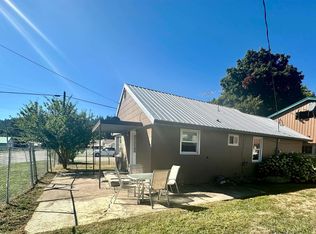 105 Selkirk Rd, Metaline, WA 99152