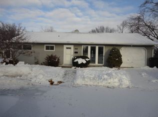 1952 Dean St, Huntington, IN 46750