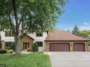 1516 Arden Vista Ct, Arden Hills, MN 55112