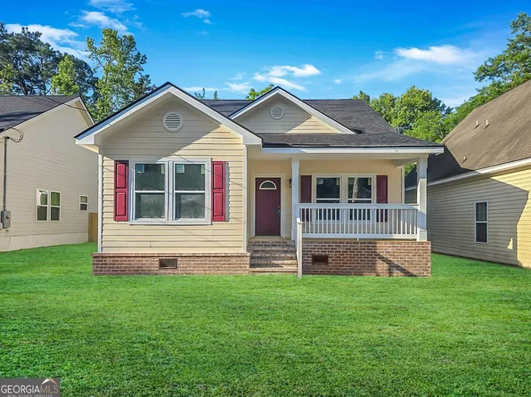 2003 Tuskegee St, Savannah, GA 31405