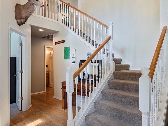 Large open  sun filled entry way.