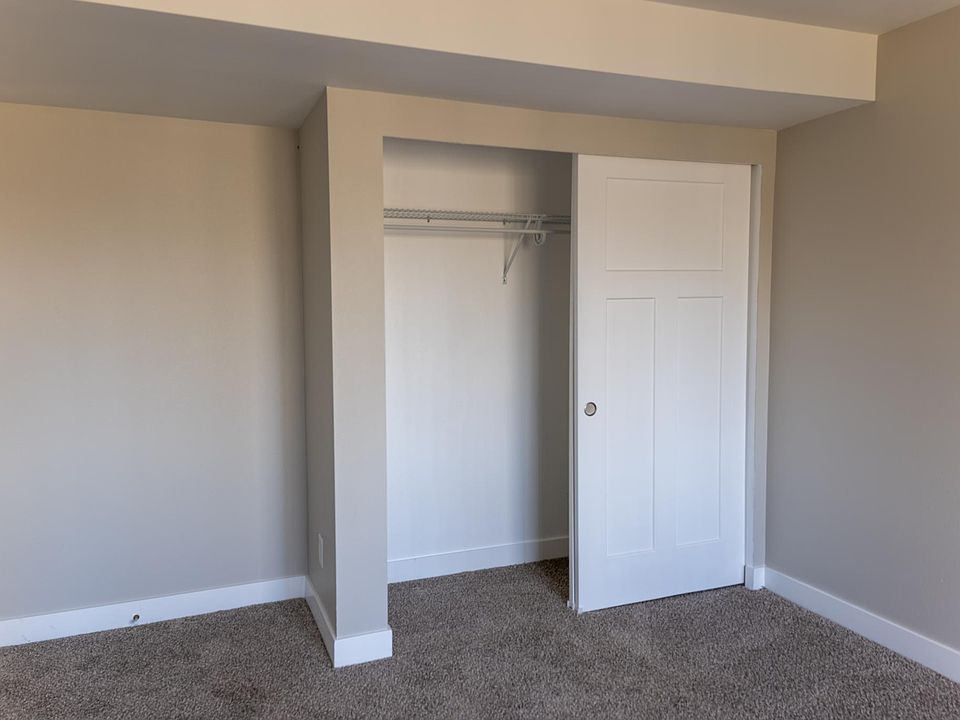 basement bedroom