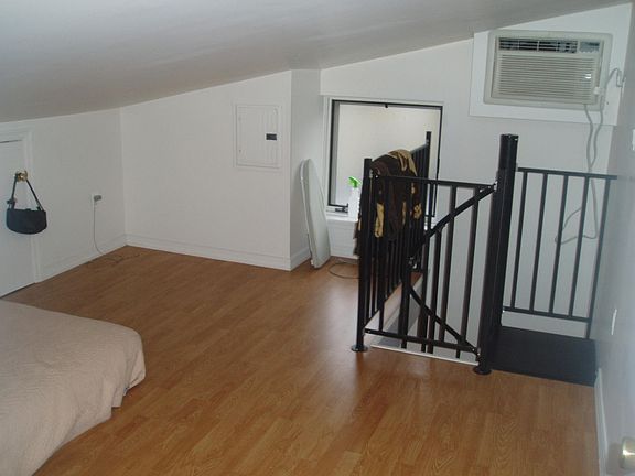 5th image of 1824 Green St #3E