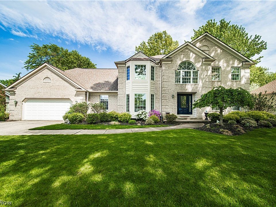 1st image of 615 Dewitt Dr