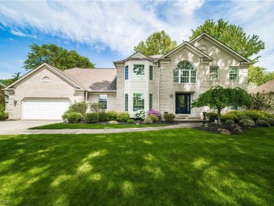 615 Dewitt Dr, Highland Heights, OH, 44143
