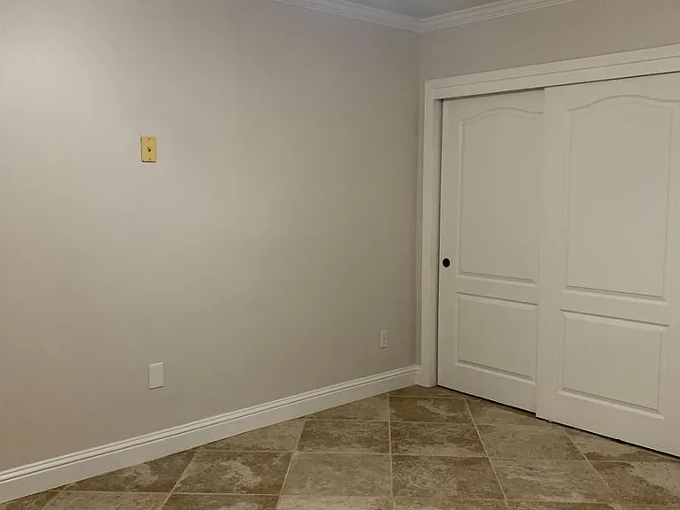 1679 E La Quinta Dr — Photo 25