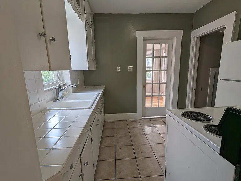 3146 Grayson St — Photo 16