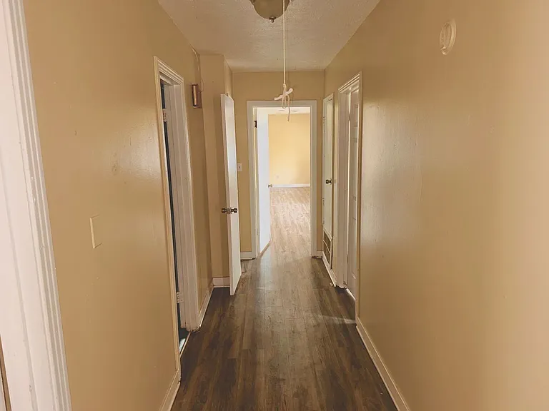 1925 Catalina Dr — Photo 8