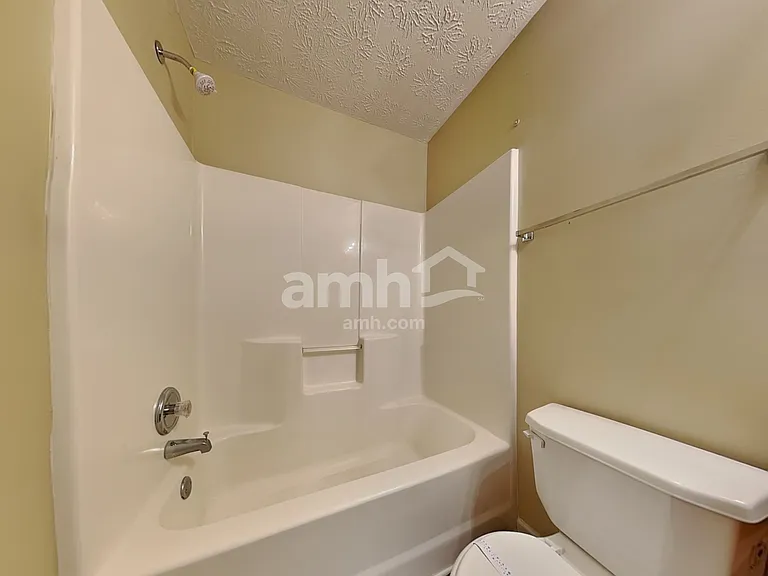 836 Windcroft Cir — Photo 13