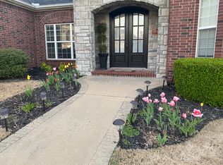 5418 S Braebourne Rd, Rogers, AR 72758