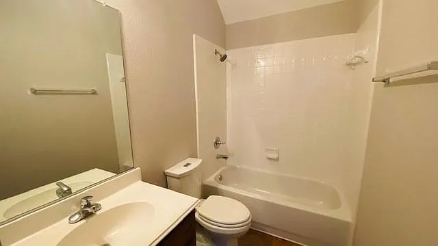 6504 Diamond Dr — Photo 16