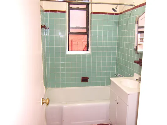 Rented by Bridgeview Realty | media 28