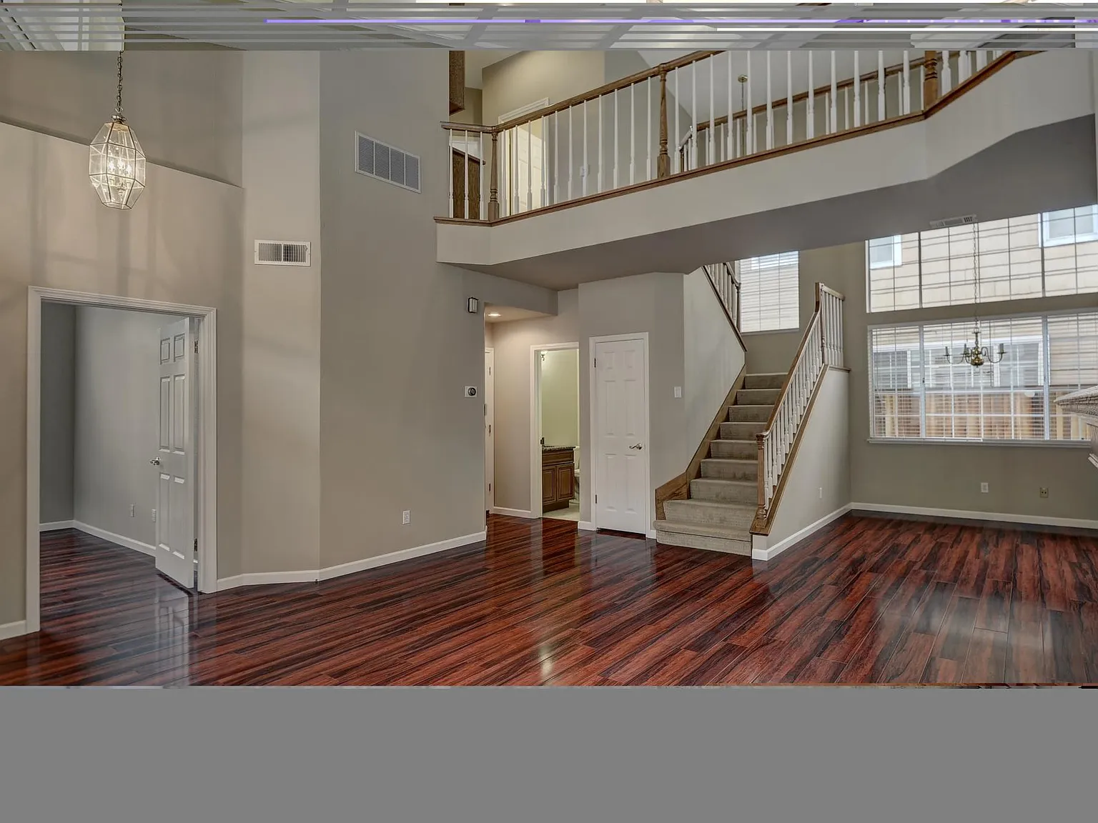 34028 Webfoot Loop — Photo 1