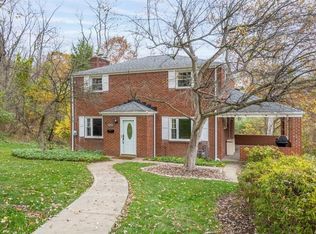 1253 Beagle Dr, Bethel Park, PA