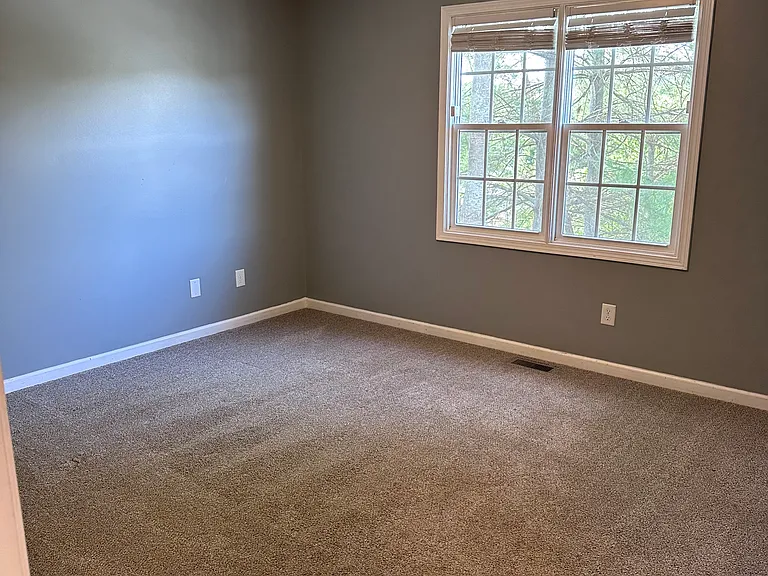 118 Glenstone Ct — Photo 20