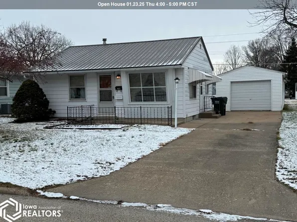 218 Schwartz St, West Burlington, IA 52655