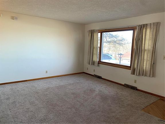 2nd image of 4425 Paseo Dr