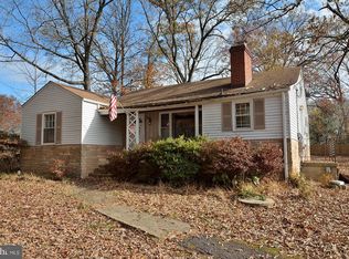 4113 Burke Station Rd, Fairfax, VA 22032