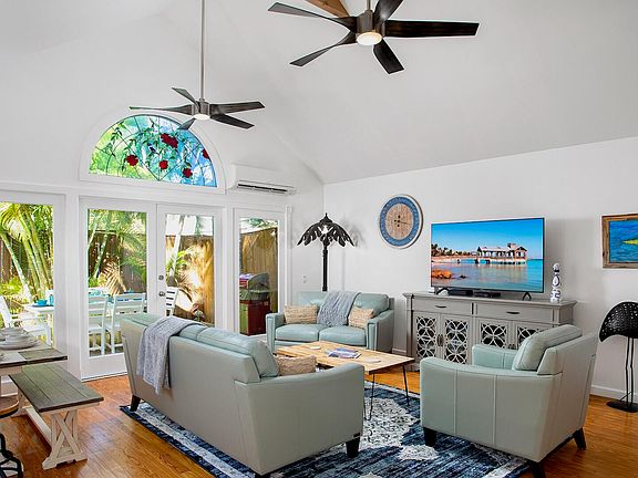 3rd image of 4 Aronovitz Ln