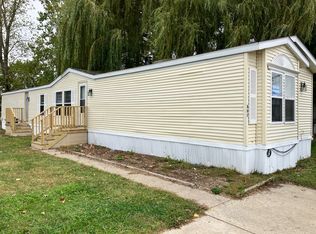 861 Ravencrest Ln, Rochester, IN 46975