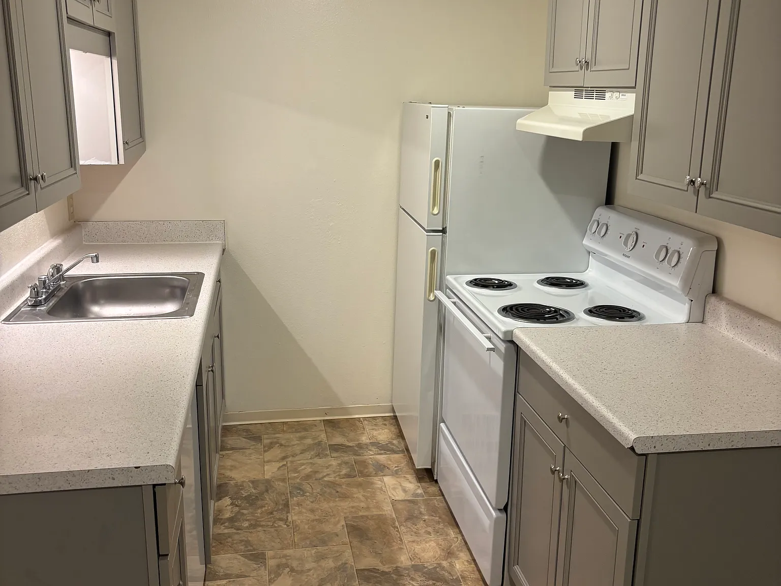 1 bed, 600 sqft, $1,200 — Photo 1