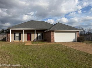602 Madeline Cv, Florence, MS 39073