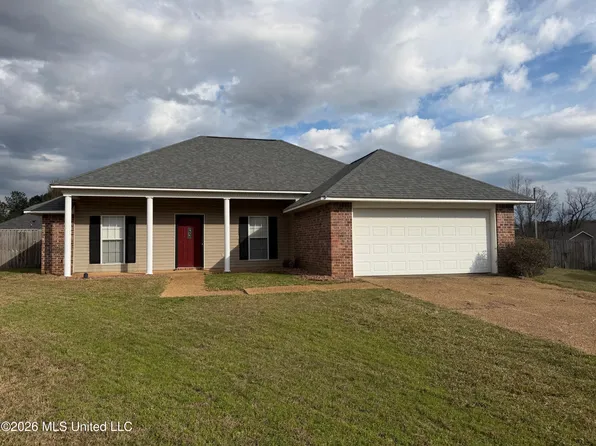 602 Madeline Cv, Florence, MS 39073