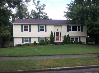 160 Carmen Rd, Milford, CT 06460