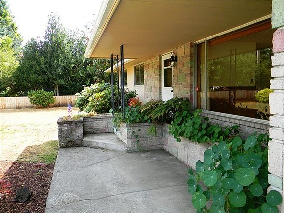 2nd image of 4615 16th Ave SE