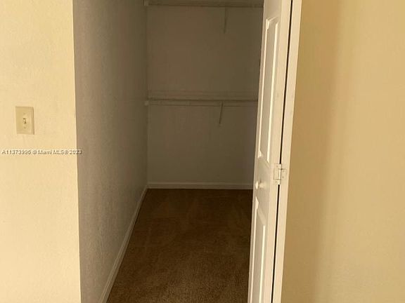 5th image of 940 Village Trl #307