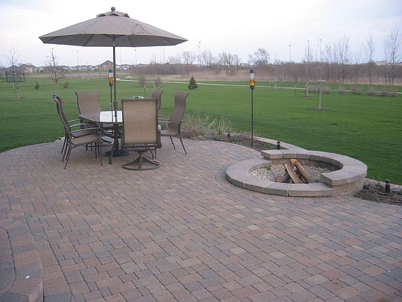 Brick Pation Fire Pit