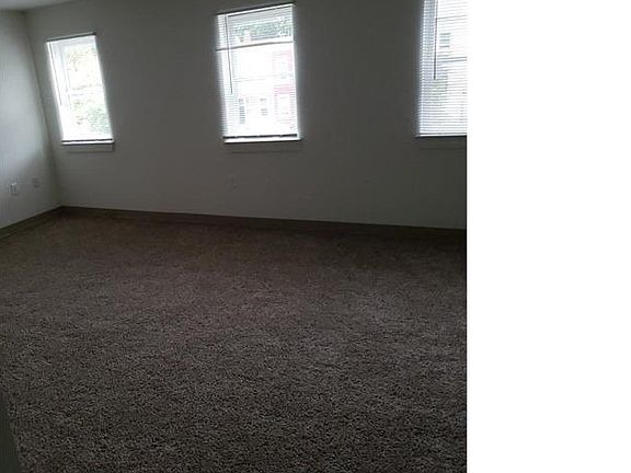 3rd image of 600 N Bentz St