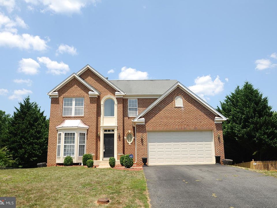 1st image of 3903 Lynnhaven Ln
