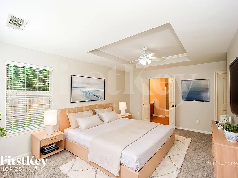 207 Fairgrove Ln — Photo 12