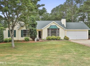 30 Priscilla Dr, Grantville, GA 30220