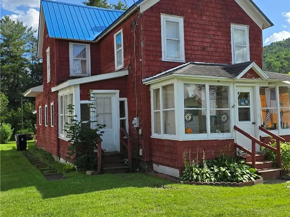 29 Beebe Ave, Norwich, NY 13815