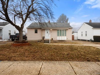 31004 Barton St, Garden City, MI, 48135