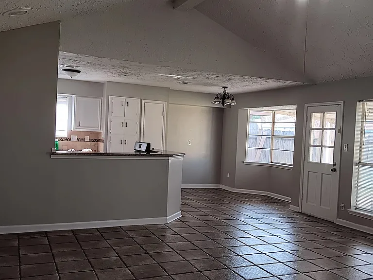 8527 Riptide Dr — Photo 5