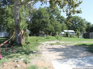 313 W White, San Antonio, TX 78214