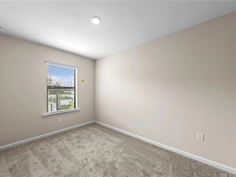 27906 Radiant Ct — Photo 16